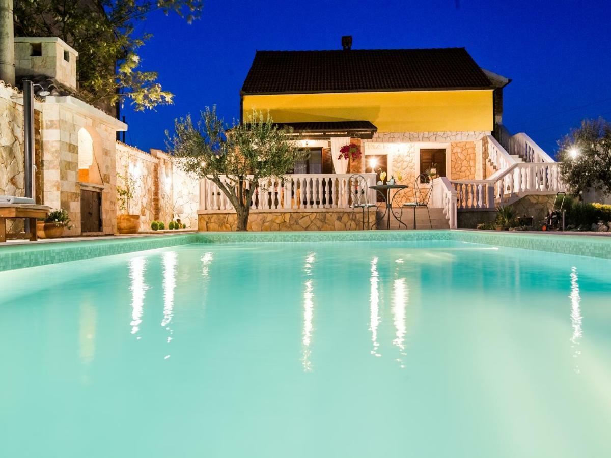 Holiday Home Iva With Pool Сукошан Экстерьер фото
